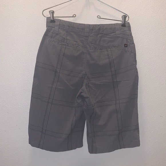 Hawk gray skater boys 18 hybrid shorts - Picture 4 of 8